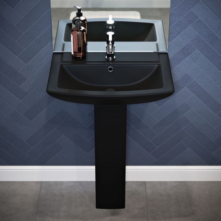 Delta Basin and Pedestal - Black