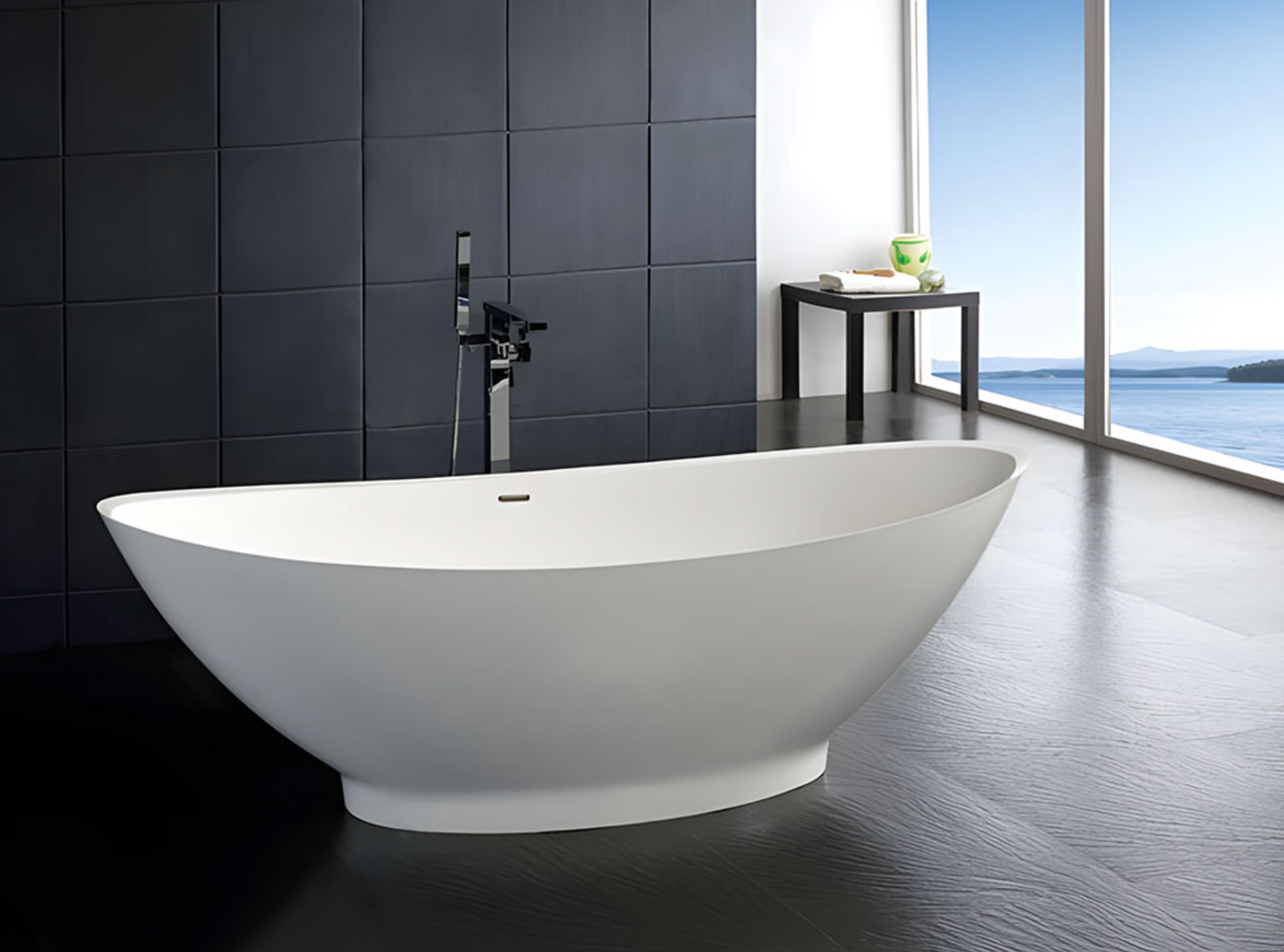 Venus Freestanding White Bathtub